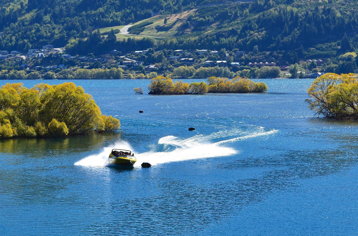 How to stay safe on a boating day trip