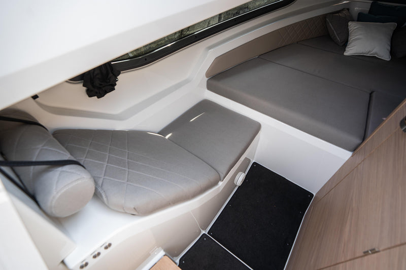 Yamarin 80 DC Day Cruiser