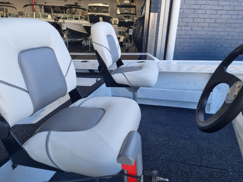 Quintrex 420 Renegade SC