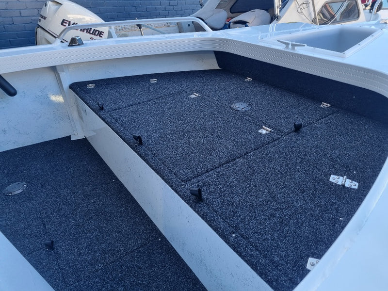 Quintrex 420 Renegade SC