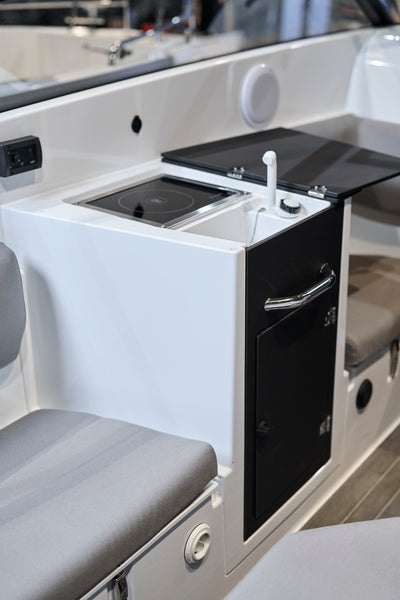 Yamarin 67 DC Day Cruiser