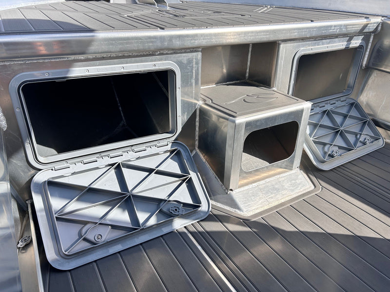 Kingfisher 570 - Centre Console