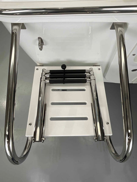 17 Reef Centre Console