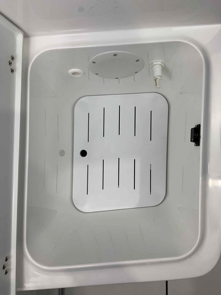 17 Reef Centre Console