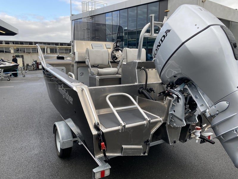 Kingfisher 510 - Centre Console and Cuddy Cab