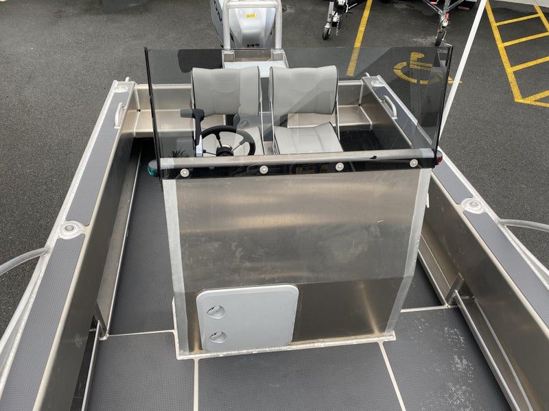 Kingfisher 510 - Centre Console and Cuddy Cab