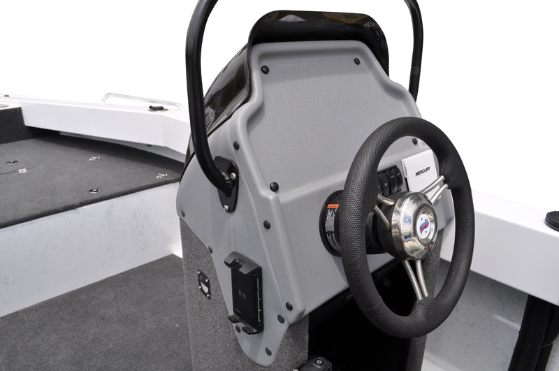 Quintrex 590 Frontier Side Console