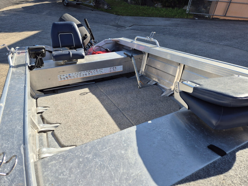 Quintrex F390 Explorer