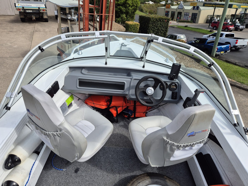 Quintrex 430 Fishabout