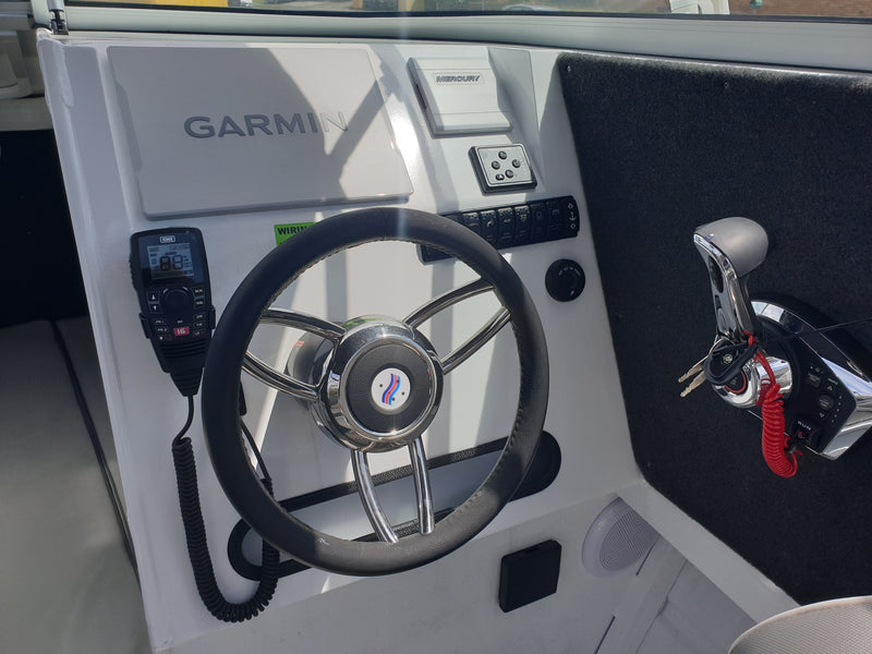 Quintrex 610 Trident