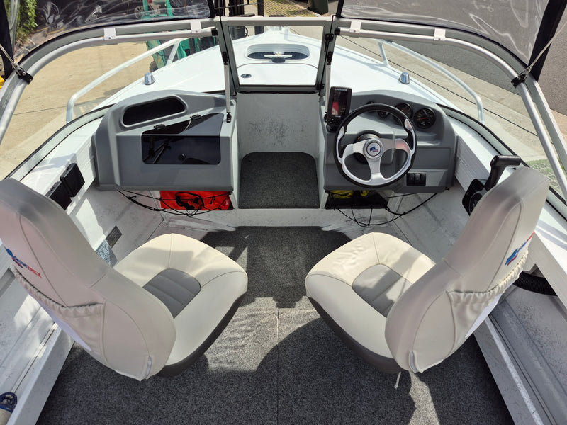 Quintrex 481 Fishabout