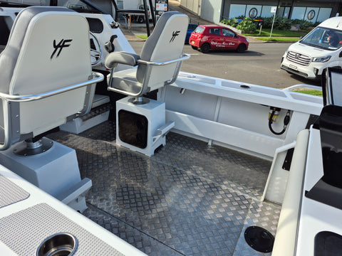 Yellowfin 5800 FHT