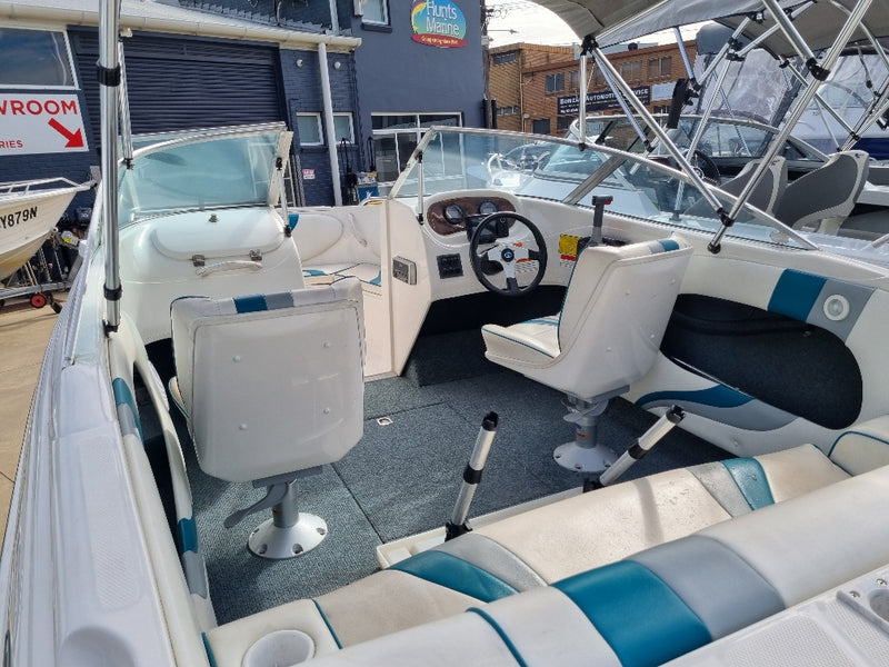Haines Signature 530BR Bowrider