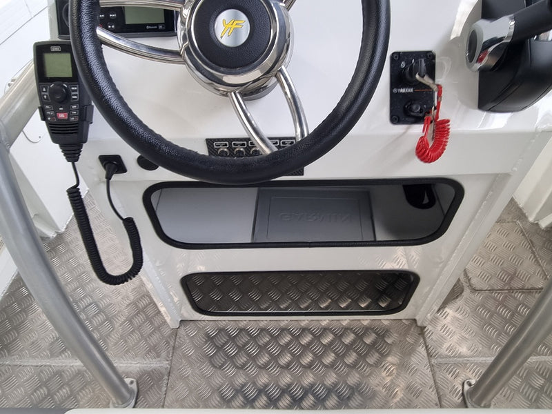 Yellowfin 6500 Centre Console