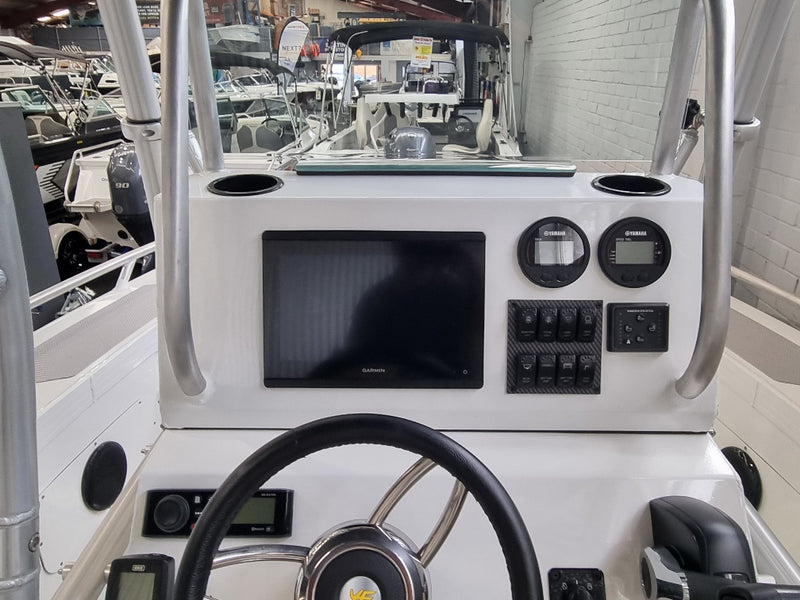 Yellowfin 6500 Centre Console