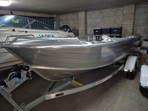 Quintrex 400 Dart