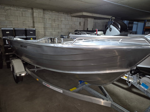 Quintrex 400 Dart