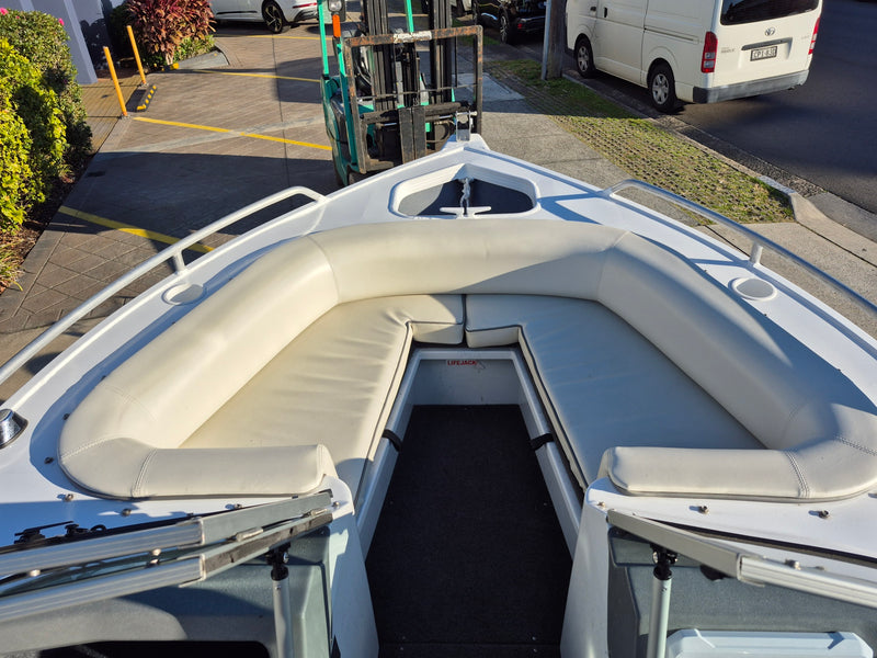 Quintrex 481 Cruiseabout