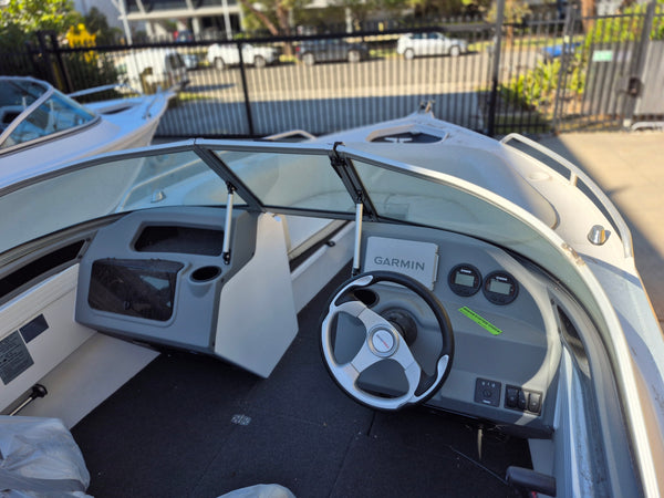 Quintrex 520 Cruiseabout - 2024 PLATE CLEARANCE SPECIAL
