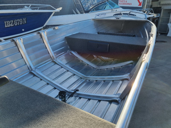 Quintrex 370 Dart
