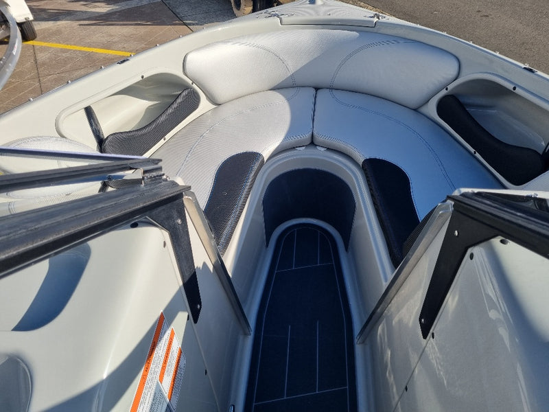 Haines Signature 620BRX Bow Rider