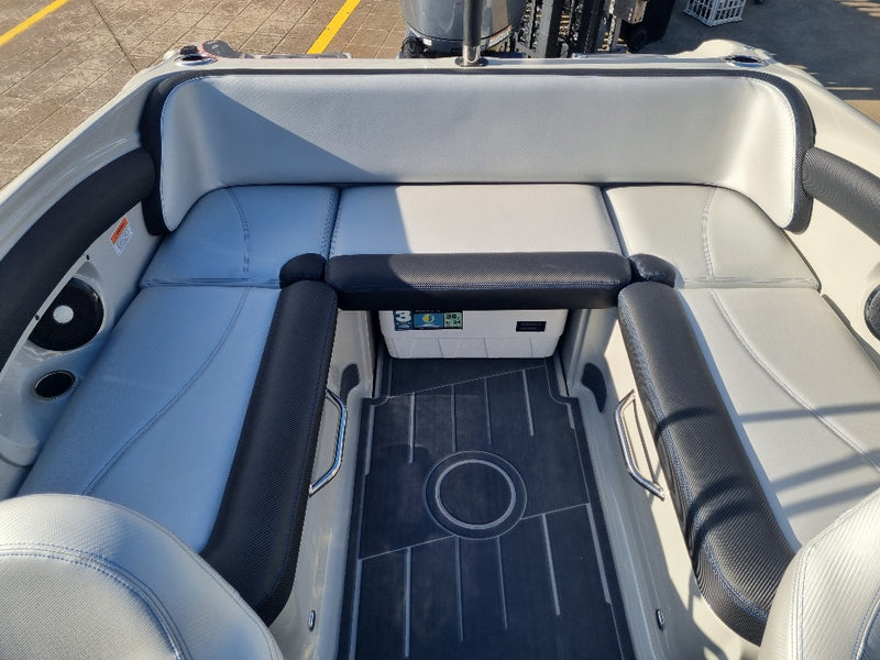 Haines Signature 620BRX Bow Rider