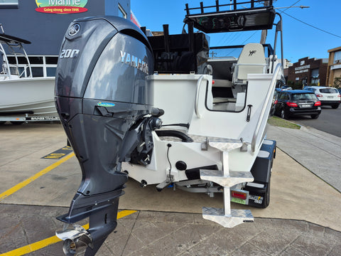 Yellowfin 6500 FHT - 2024 PLATE CLEARANCE SPECIAL