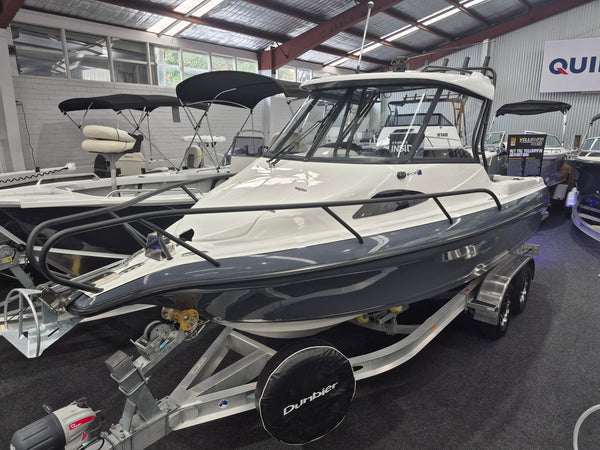 Haines Signature 640 Hard Top