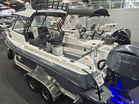Haines Signature 640 Hard Top