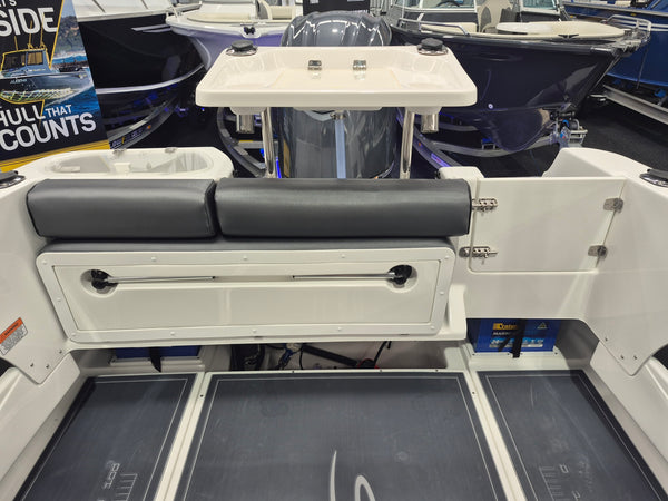 Haines Signature 640 Hard Top