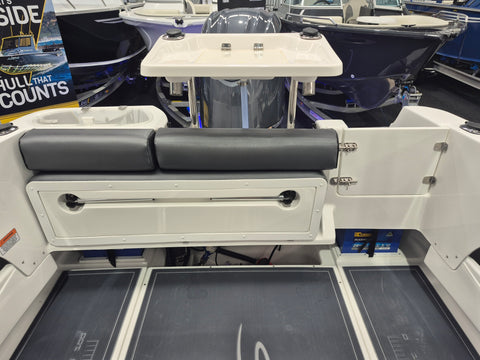 Haines Signature 640 Hard Top