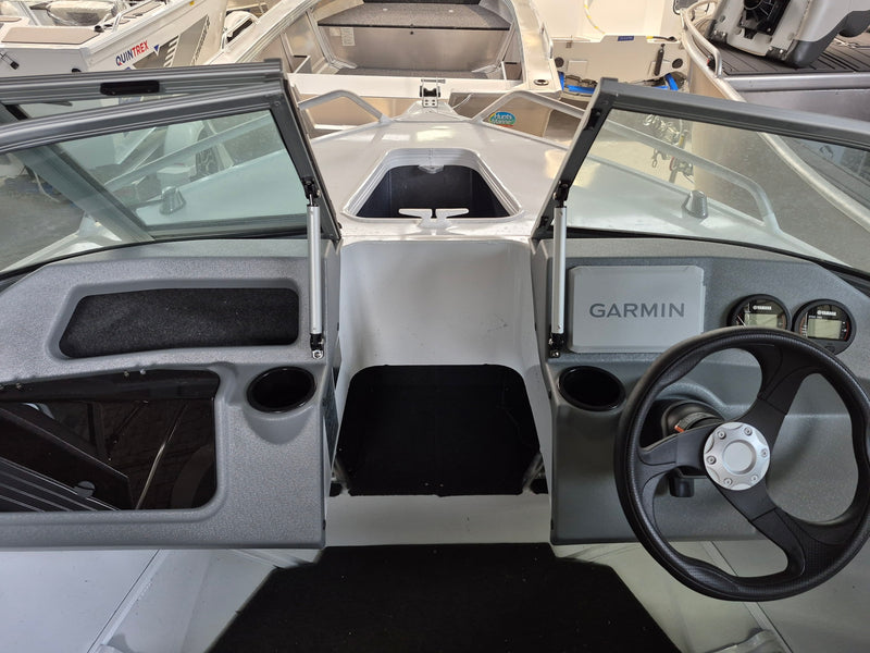 Quintrex 450 Fishabout