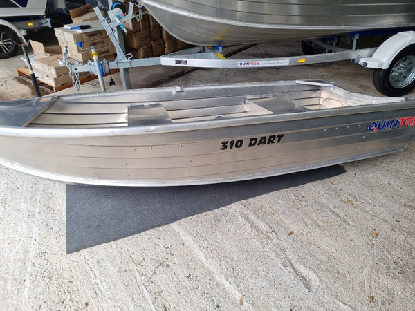 Quintrex 310 Dart