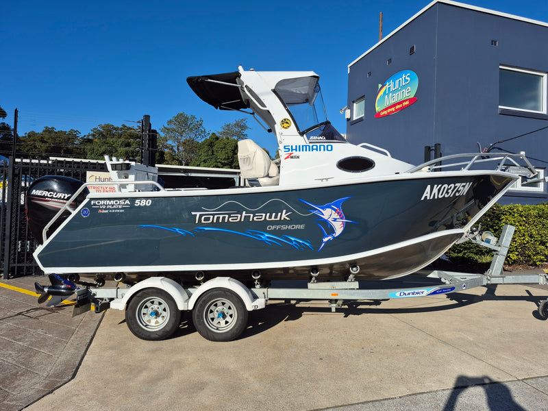 Formosa Tomahawk Offshore 580 Centre Cabin