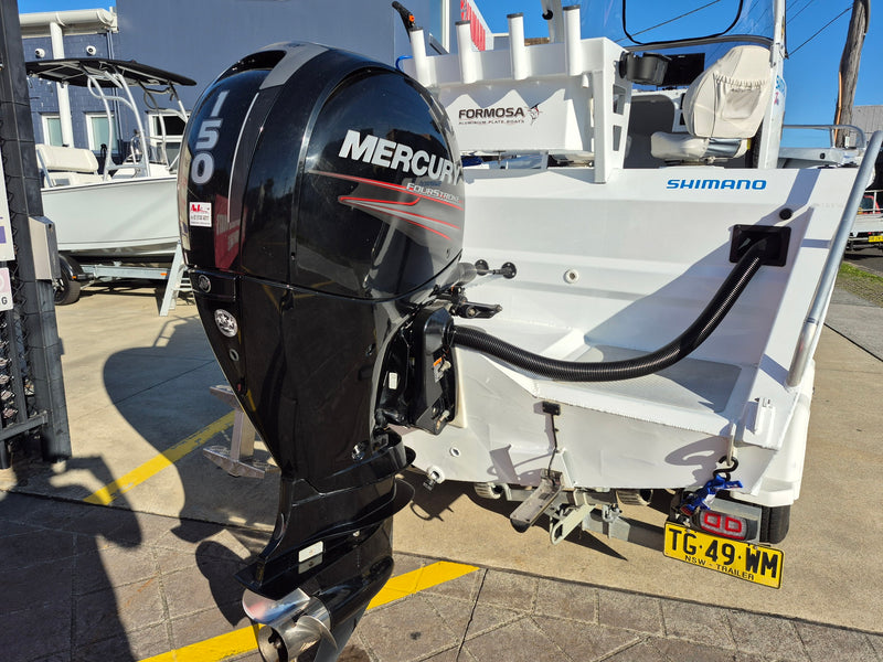 Formosa Tomahawk Offshore 580 Centre Cabin