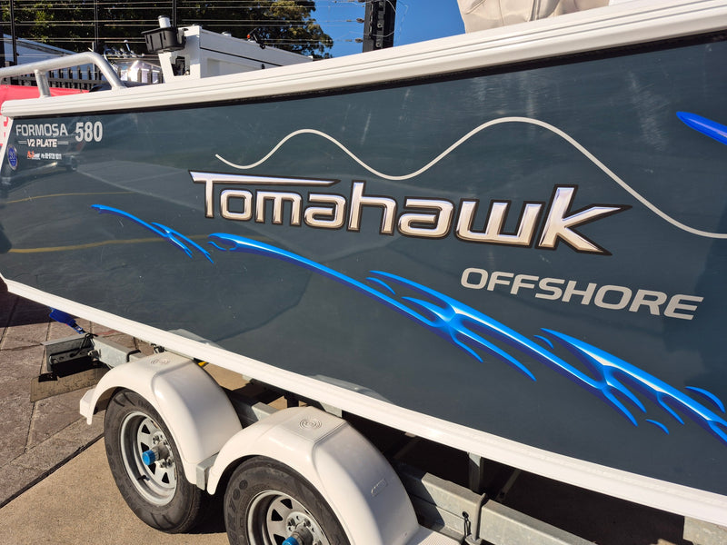 Formosa Tomahawk Offshore 580 Centre Cabin