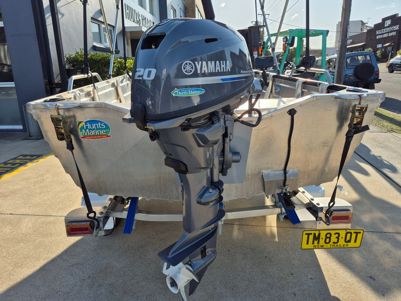 Quintrex 400 Dart