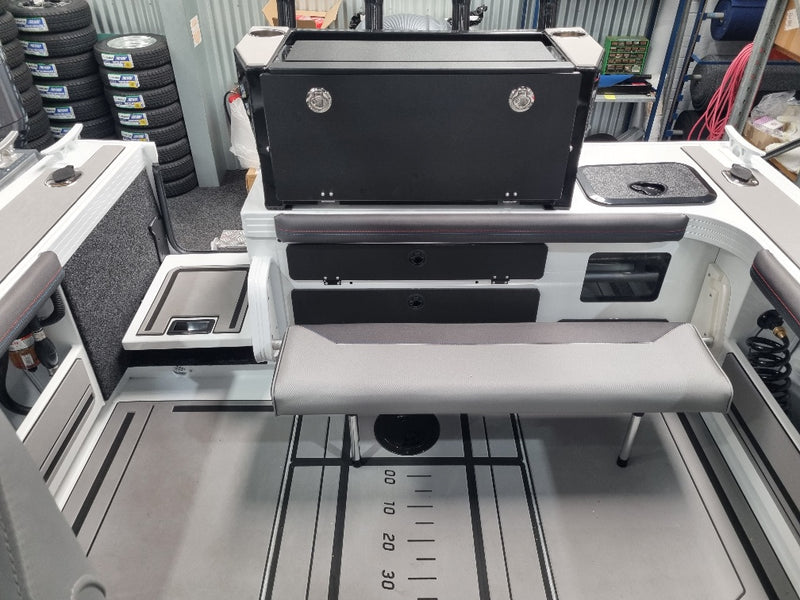Quintrex 610 Trident Soft Top
