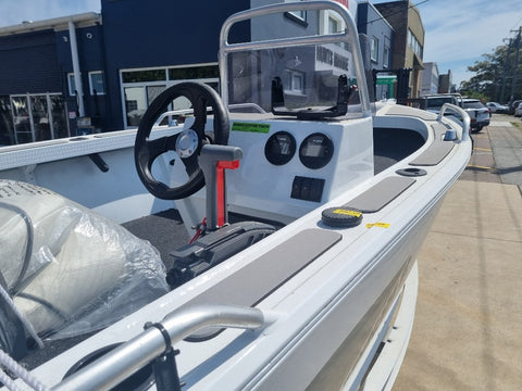 Quintrex 440 Renegade SC
