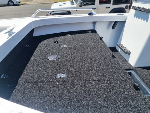Quintrex 420 Renegade SC