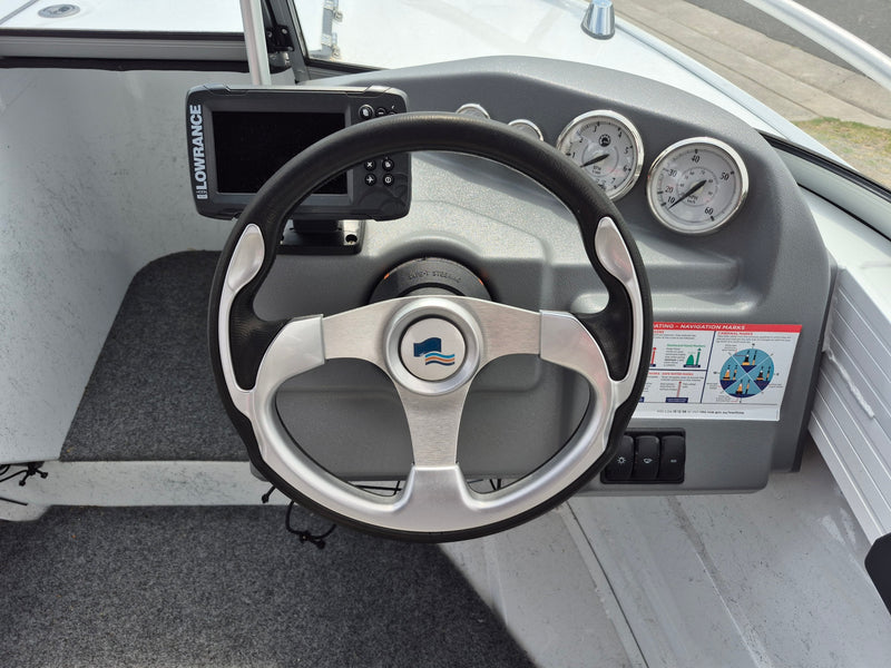 Quintrex 481 Fishabout