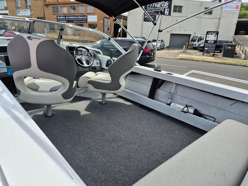 Quintrex 481 Fishabout
