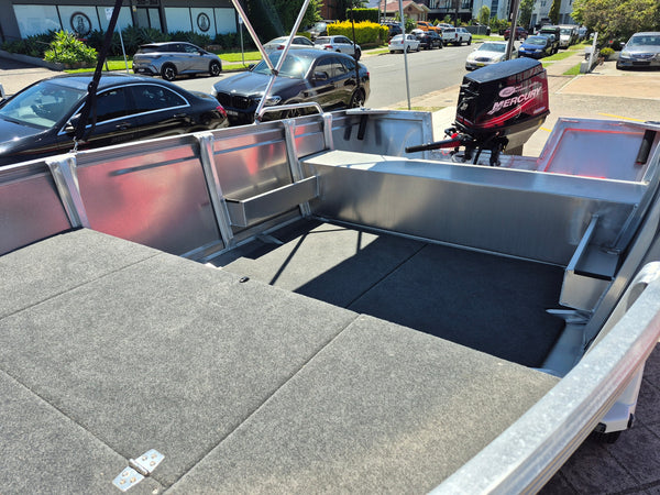 Quintrex 420 Busta with 40hp Merc 2 stroke