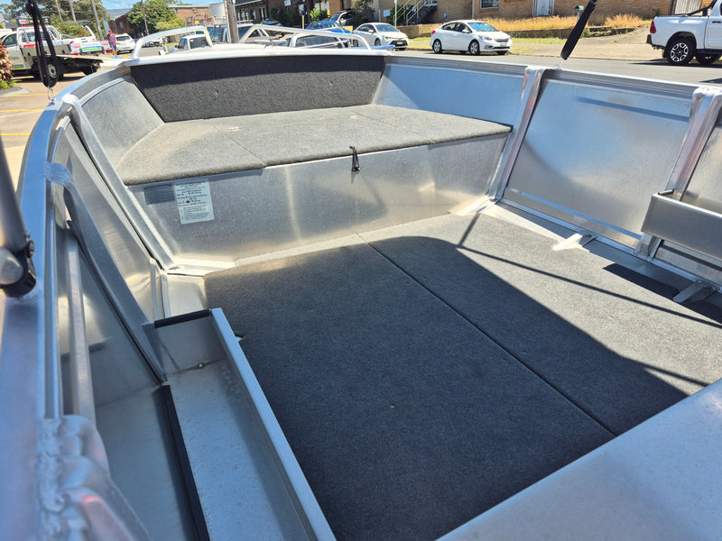 Quintrex 420 Busta with 40hp Merc 2 stroke