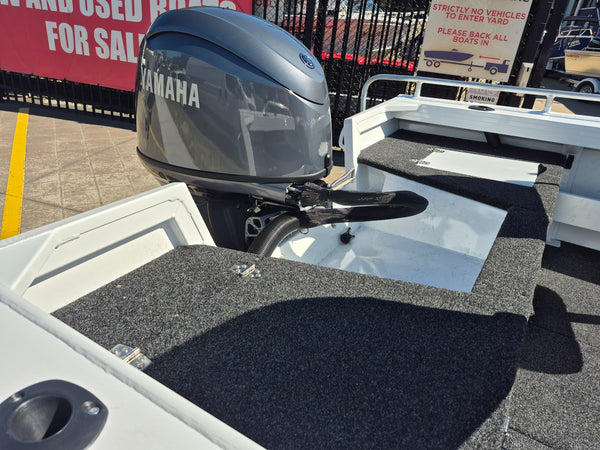 Quintrex 420 Renegade SC