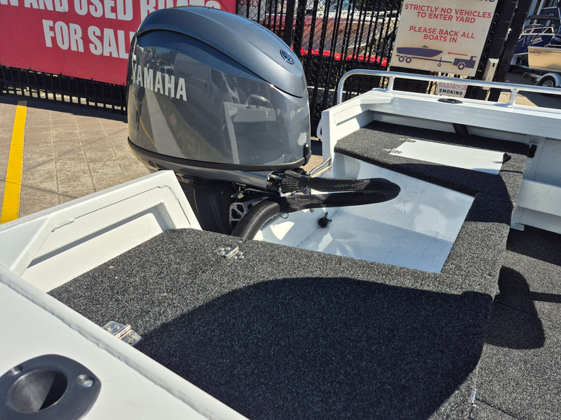 Quintrex 420 Renegade SC