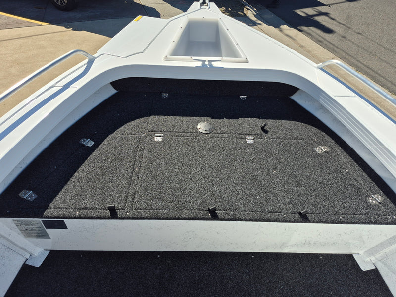 Quintrex 420 Renegade SC