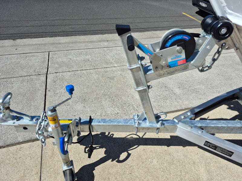 Quintrex 420 Renegade SC