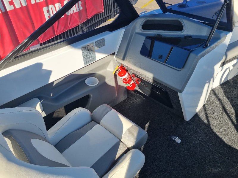 Quintrex 590 Freestyler