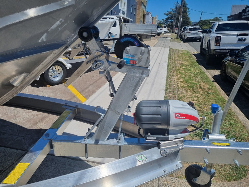 Yellowfin YF-70 Extended Cabin